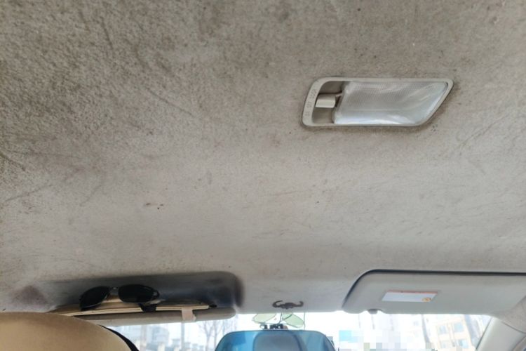 Used Nissan Livina 2013 1.6XE Manual Comfort Edition
