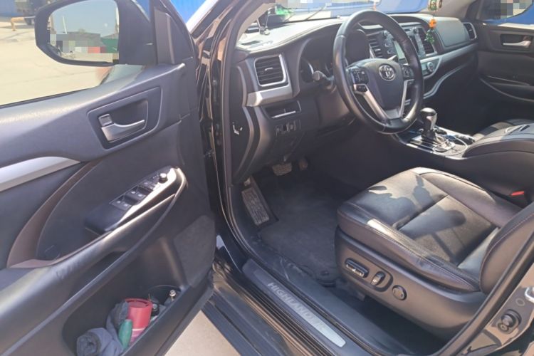 Used Toyota Highlander 2015 2.0T Two-Wheel Drive Luxury Edition 7 Seats
