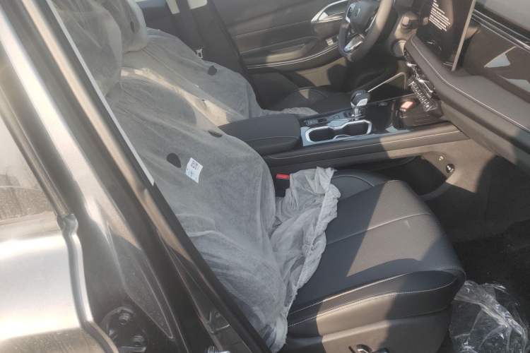 Used Changan CS75 2026 Model PRO 1.5T DCT Prestige 7-Seater