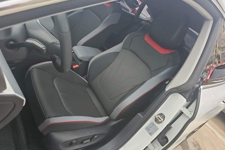 Used Volkswagen Lamando 2024 Lavida L 280TSI DSG Cool & Spicy Edition Left Front Seat