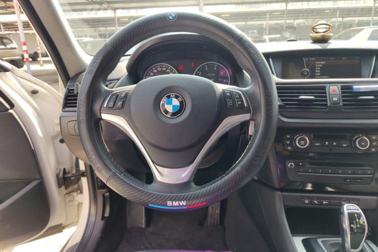 Used BMW X1 2014 sDrive18i Leading Model Steering Wheel