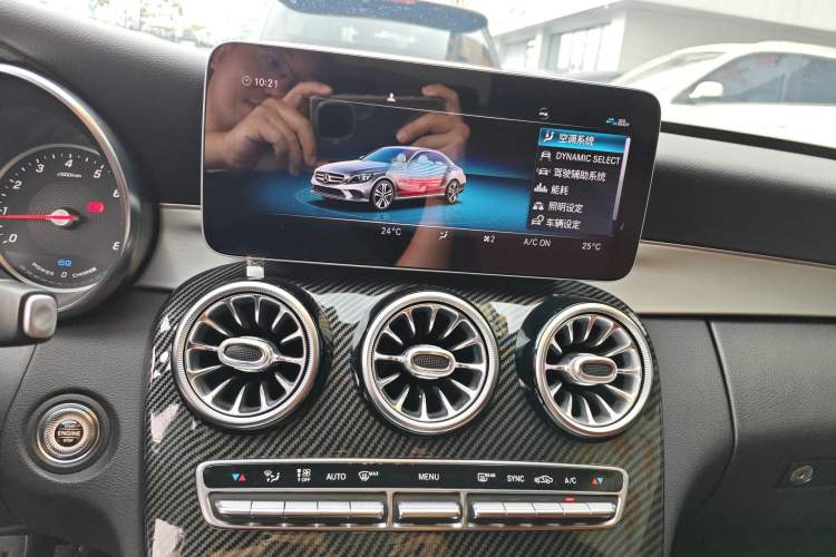 Used Mercedes-Benz C-Class 2019 C 260 Sport Edition Audio And AC Panel