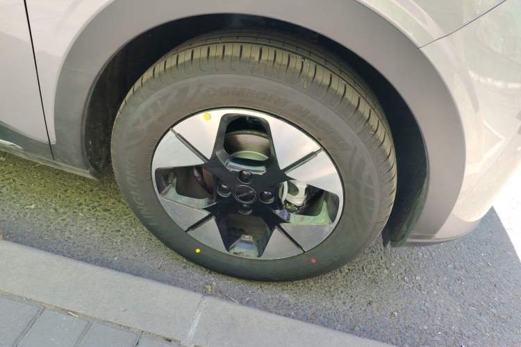 Used Geely Galaxy Geome 2025 UP 410km Exploration+ Edition
