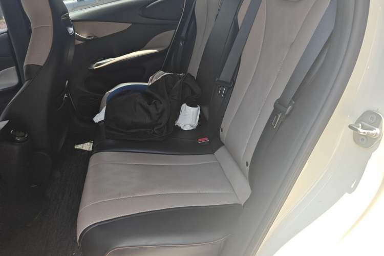 Used BYD Dolphin 2023 420 km Free Version
