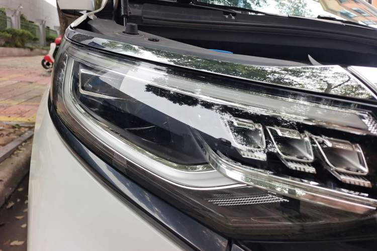 Used Roewe iMAX8 2021 400TGI Supreme Series Prestige Edition