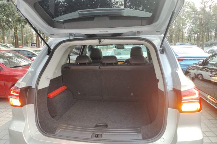 Used Roewe RX5 2020 20T Automatic 4G Connected Million Edition