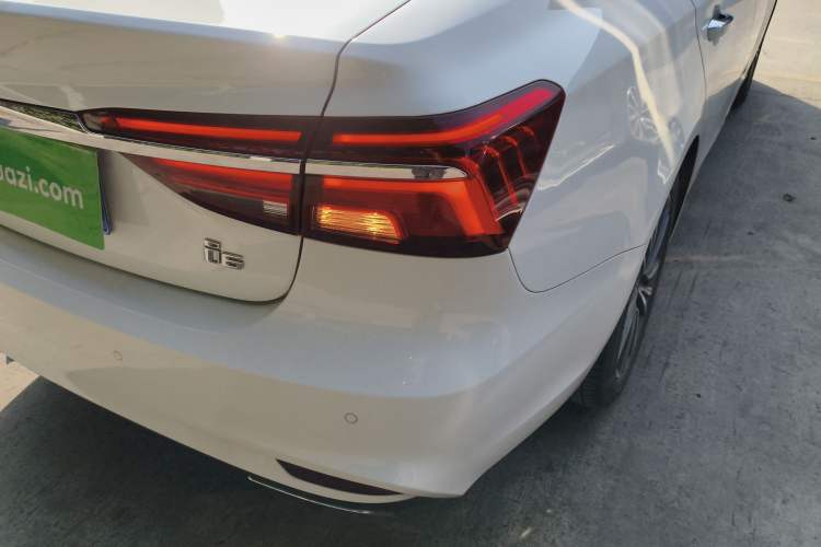 Used Roewe i6 2020 PLUS 1.6L CVT 4G Connected Glory Flagship Edition