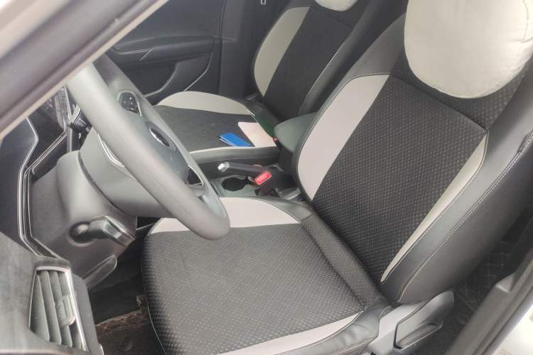 Used Volkswagen Tacqua 2020 1.5L Automatic Yue
