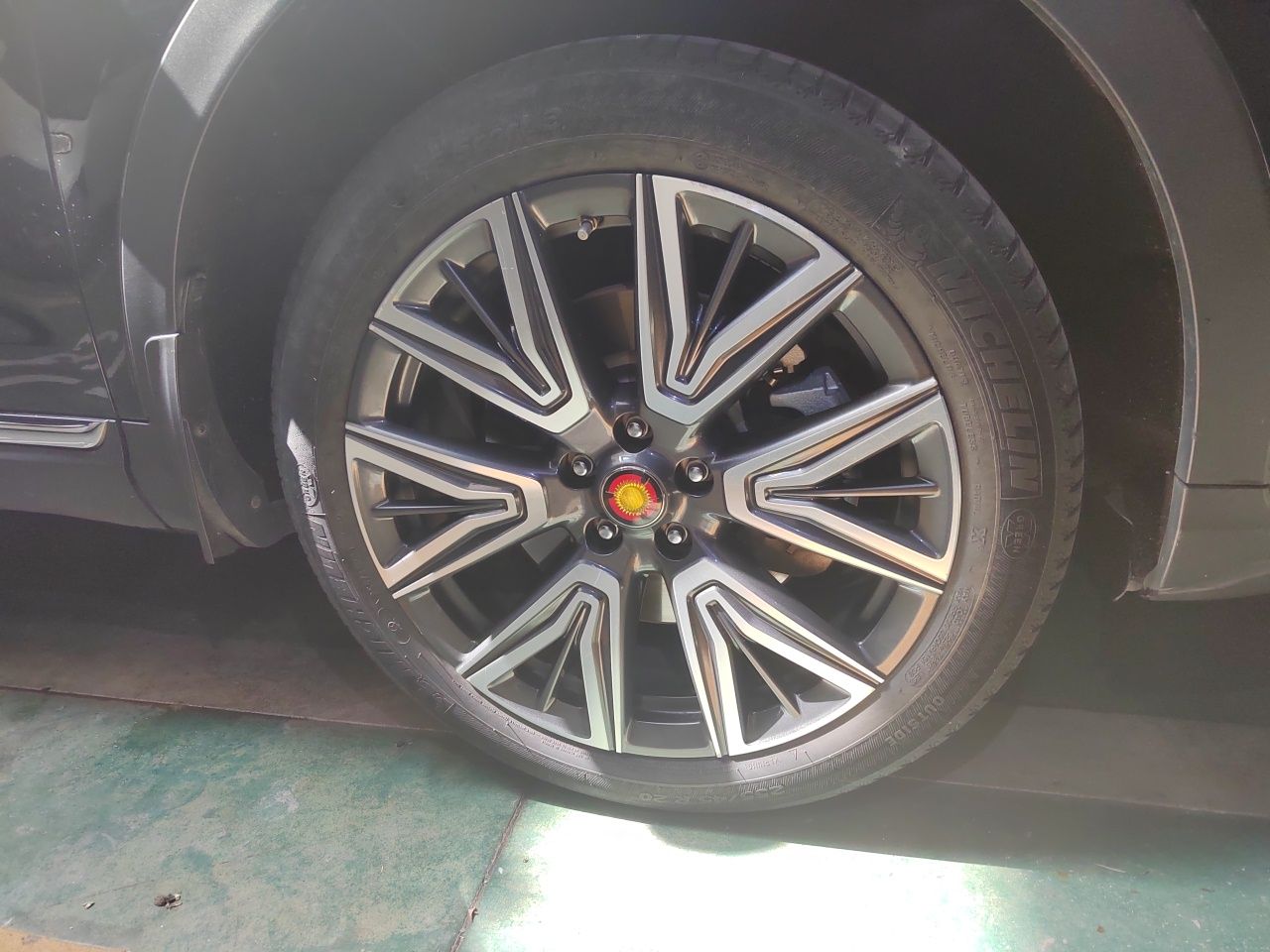 Hongqi HS5 2022 Facelifted Version 2.0T Smart Connect Flagship All-Wheel-Drive Edition — снимка 8