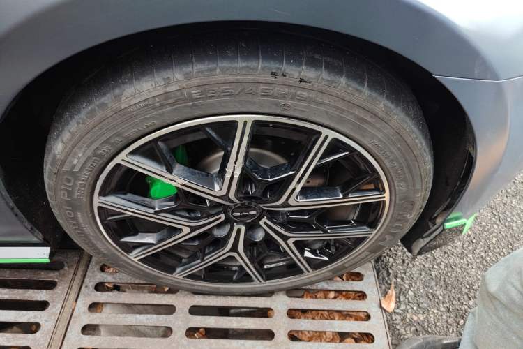 Used BYD Seal 2022 650 km All-Wheel-Drive Performance Version
