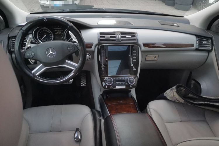 Used Mercedes-Benz R-Class 2011 R 350 L 4MATIC
