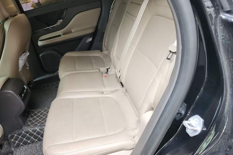 Used Lincoln Corsair 2020 2.0T Two-Wheel Drive Luxury Edition Left Rear Seat