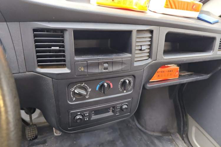 Used Wuling Zhiguang 2013 1.0L Practical Version
