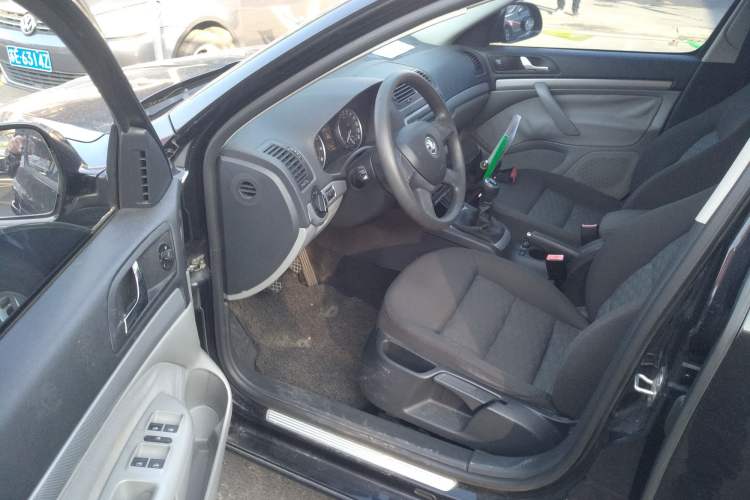 Used Skoda Octavia 2014 1.6L Manual Yijie Edition