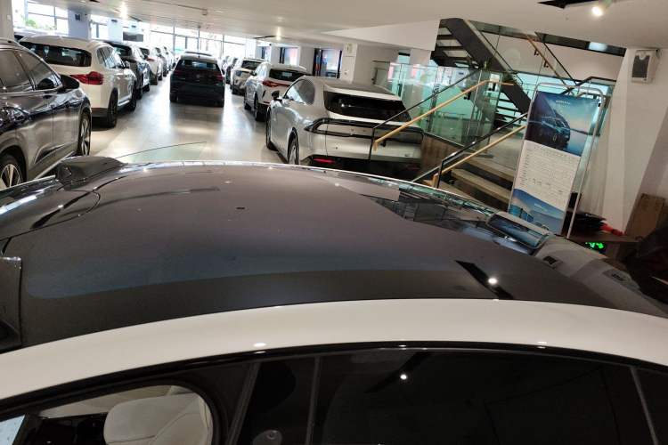 Used IM L7 2022 Dynamic Model Roof