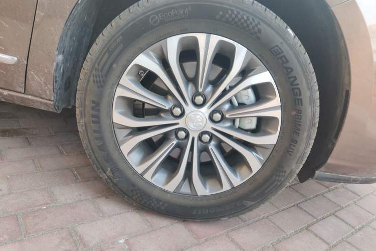 Used Buick GL8 2021 Land Cruiser Executive Class 652T Luxury Model
