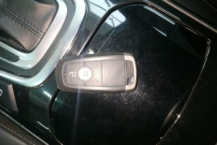 Used Ford Edge 2018 EcoBoost 245 Two-Wheel-Drive Titanium 7-Seater China V Standard
