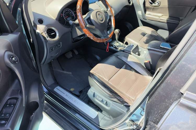 Used Renault Koleos 2013 2.5L Two-Wheel Drive Comfort Edition Driver Seat