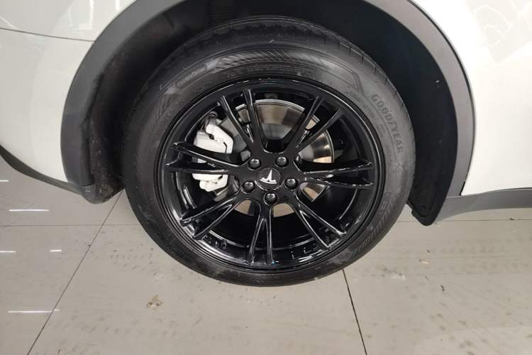 Used Tesla Model Y 2024 Rear-Wheel-Drive Version
