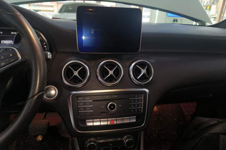 Used Mercedes-Benz A-Class 2017 A 200 Fashion Model
