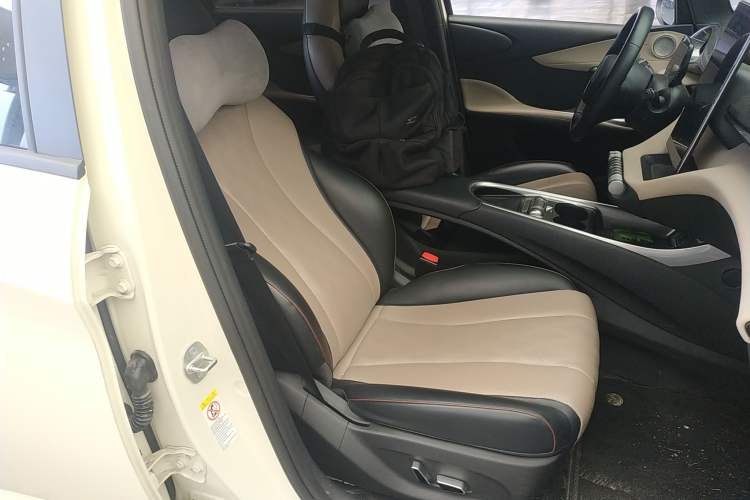 Used BYD Dolphin 2023 420 km Fashion Edition
