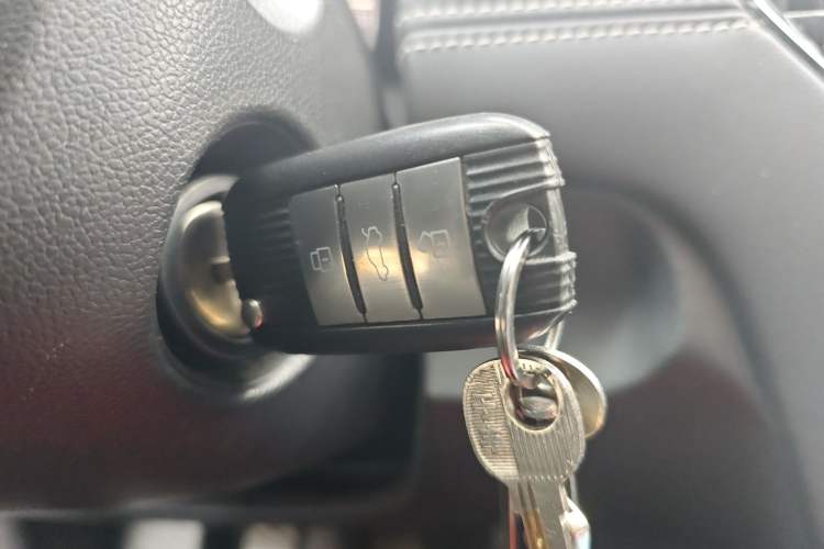 Used Roewe i6 2017 20T Manual Luxury Edition