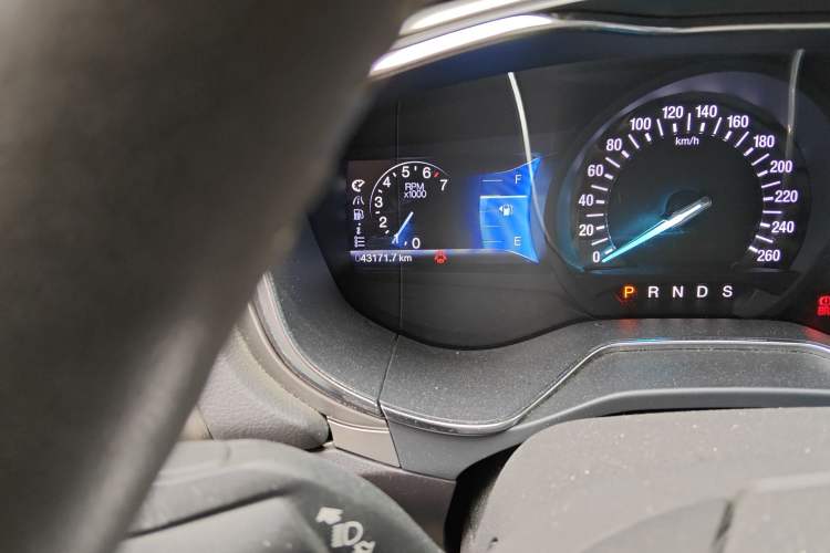 Used Ford Mondeo 2013 2.0L GTDi 200 Luxury Model