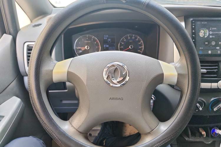 Used Dongfeng Shuaike 2014 1.6L Manual Comfort 7-Seater China V Standard