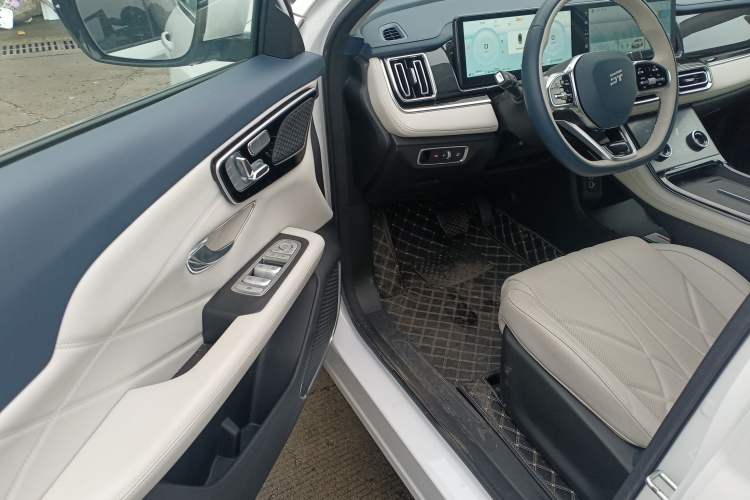 Used JETOUR Shanhai L7 2024 1.5T 120km MAX 5-Seater