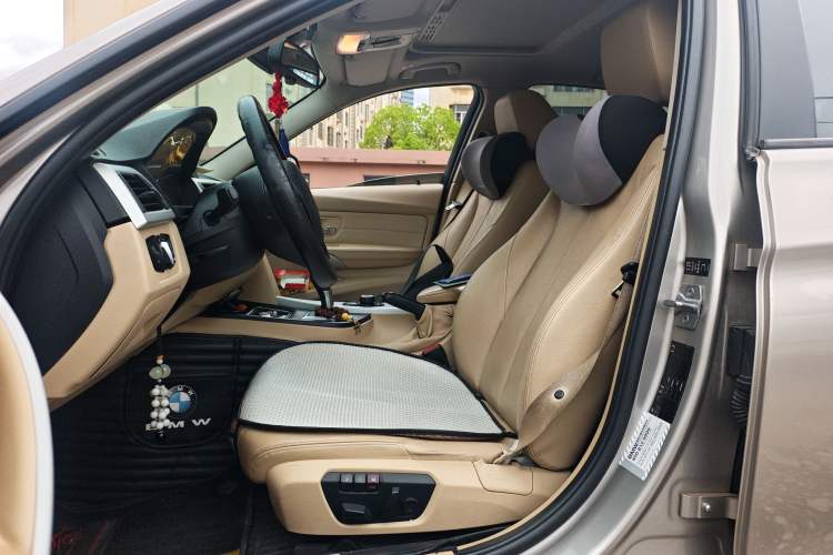 Used BMW 3 Series 2013 320i Sport Edition Left Front Seat