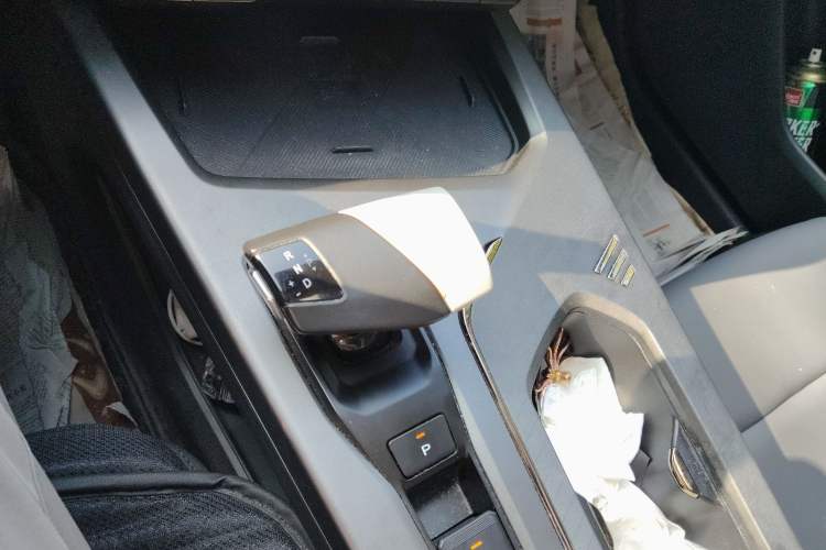 Used CHANGAN OSHAN X5 PLUS 2023 1.5T DCT Smart & Fun AI Edition
