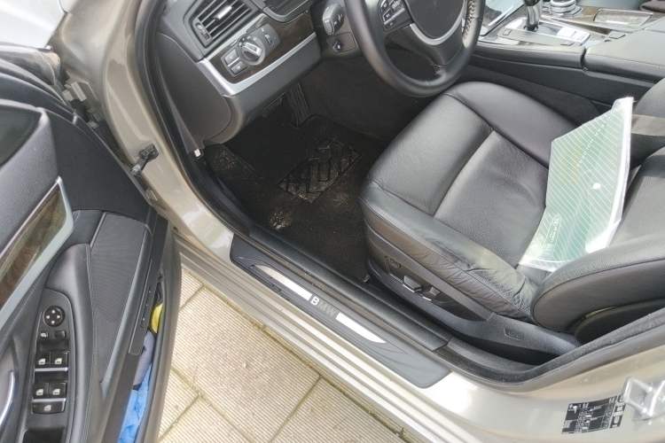 Used BMW 5 Series 2011 523Li Luxury Model Driver Seat