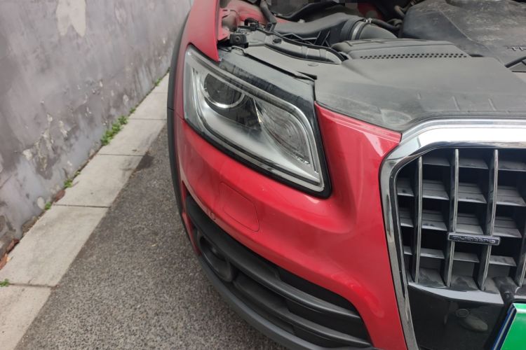 Used Audi Q5 2017 Plus 40 TFSI Technology Model Right Front Headlight