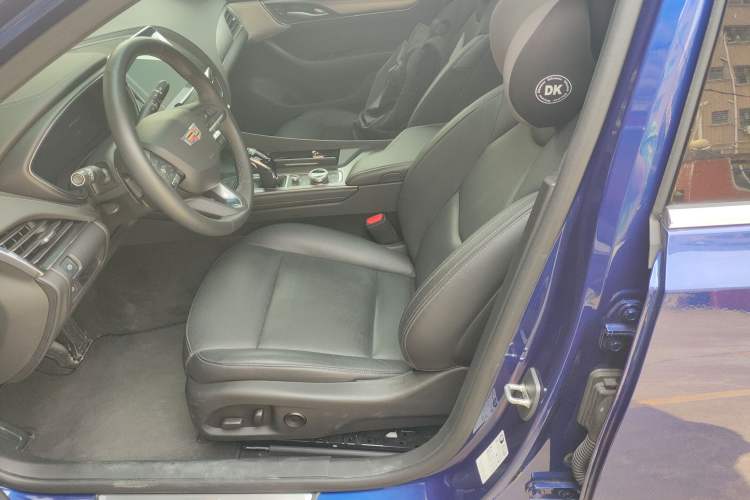 Used Cadillac CT5 2023 28T Luxury Edition (Standard Version) Left Front Seat