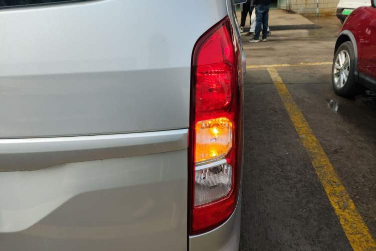 Used Wuling Hongguang V 2022 1.5L Enjoy Edition Electric-Powered LAR