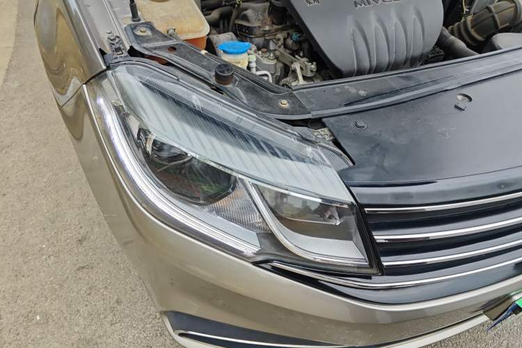 Used FORTHING Joyear S50 2017 1.6L CVT Luxury Model