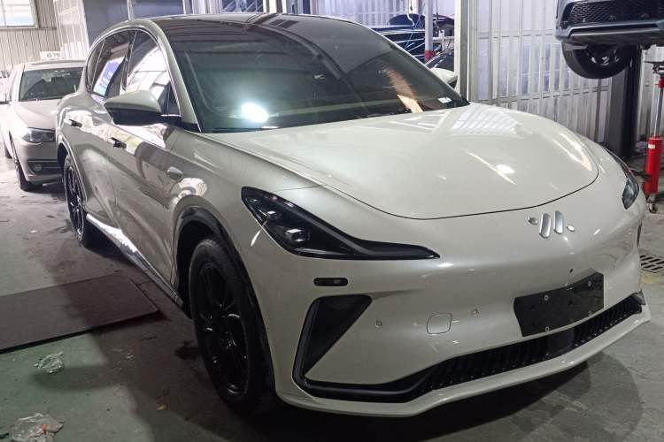 Used IM LS7 2023 90 kWh Elite Rear-Drive Version