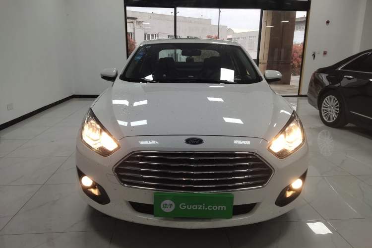 Used Ford Escort 2017 Happiness Edition 1.5L Automatic Fashion Version Front