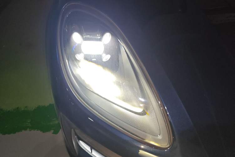 Used Porsche Macan 2021 Macan 2.0T