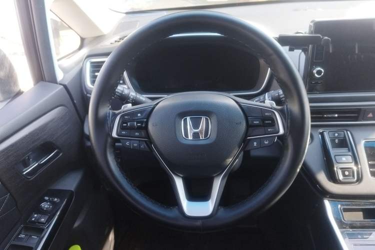 Used Honda Elysion 2022 2.0L eHEV Luxury First Edition