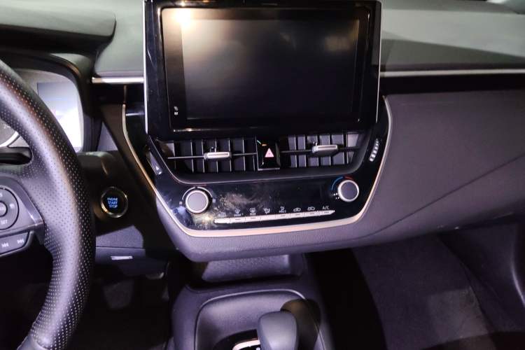 Used Toyota Levin 2022 185T CVT Luxury Edition Audio And AC Panel