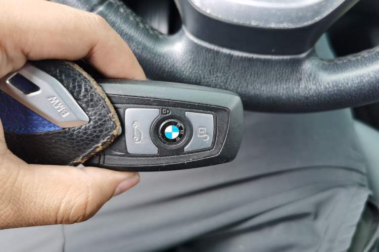 Used BMW 3 Series GT 2017 320i Sport Edition Vehicle Key