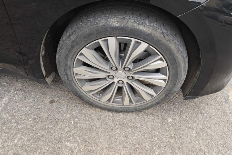 Used Hongqi E-QM5 2022 431 km Charge & Enjoy Edition