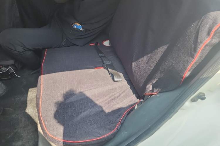 Used Haima Qubit 2013 1.3L Manual Lingyue Edition Left Rear Seat