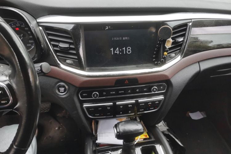 Used GAC Trumpchi GS8 2017 320T Two-Wheel Drive Luxury Edition (7 Seats)
