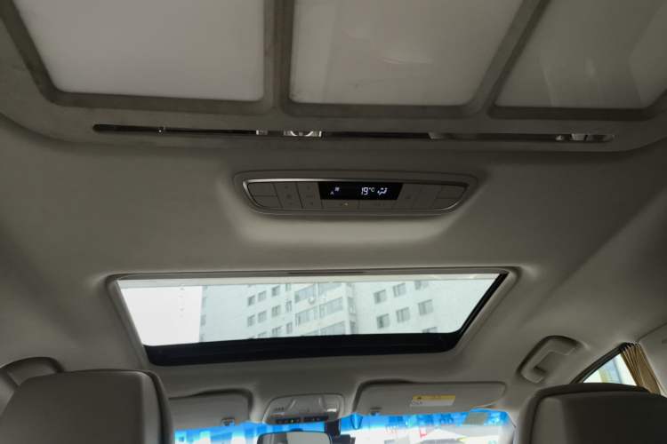 Used Buick GL8 2018 ES 28T Comfort Model China VI Standard Headliner