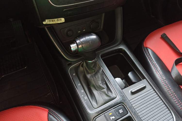 Used Kia Sorento 2013 2.4L 7-Seater Gasoline Comfort Version China IV Standard
