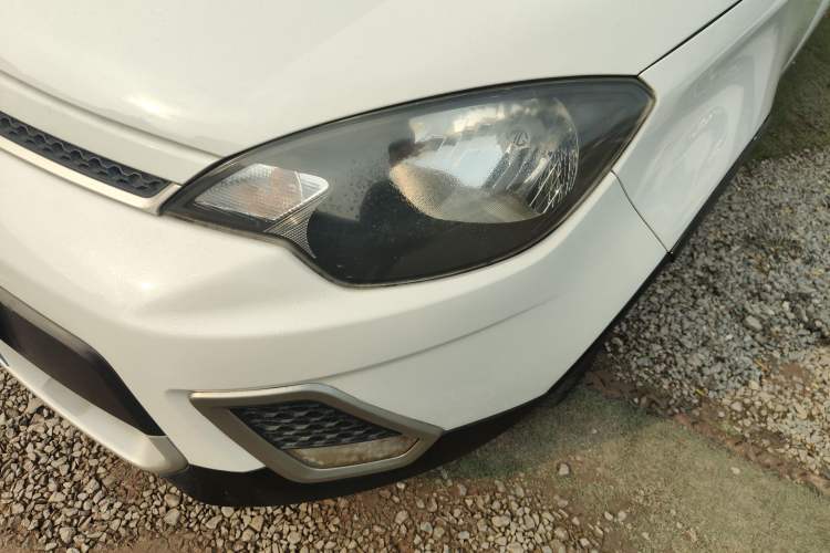 Used MG 3SW 2015 1.5L AMT Elite Model
