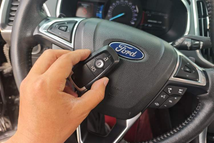 Used Ford Edge 2018 EcoBoost 245 Two-Wheel-Drive Titanium 7-Seater China V Standard