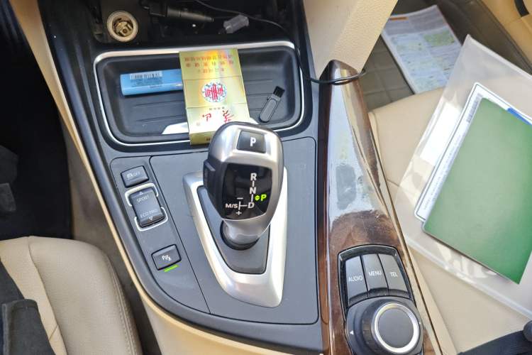 Used BMW 3 Series 2013 320Li Fashion Model Gear Lever